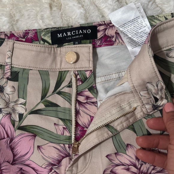 MARCIANO LOS ANGELES Women’s Floral Print High Rise Pants - Picture 8 of 15
